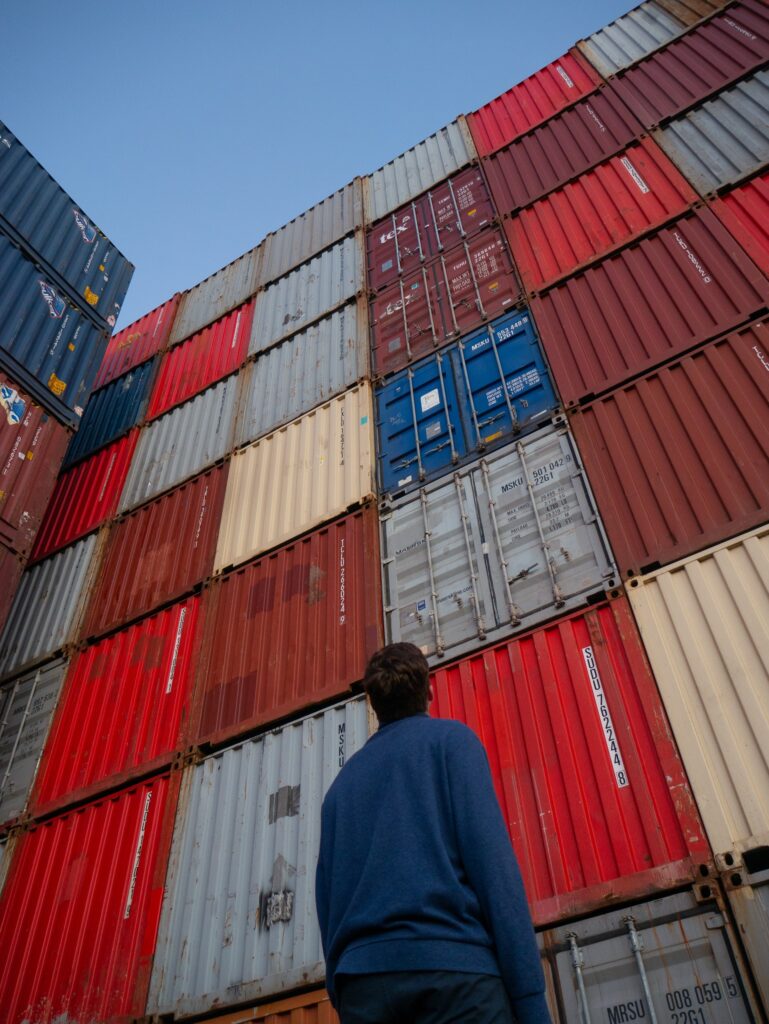 Lakukan pendekatan menyeluruh untuk supply chain anda.