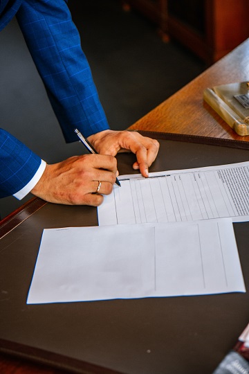 Making the Right Call: Selecting the Best Procurement Approach - Direct Appointment or Bidding?
