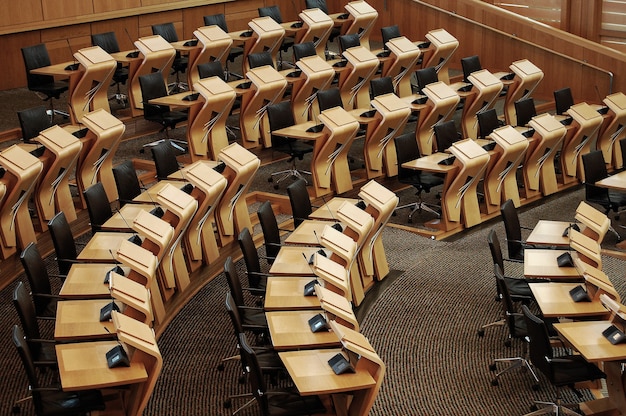 How Political Climate Shapes Manufacturing and Vendor Sourcing Decisions