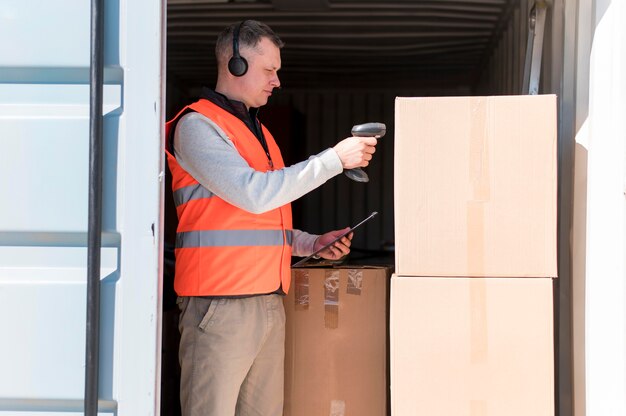 How to Avoid Losing Money on Delivery Costs When Customer POs Are Small